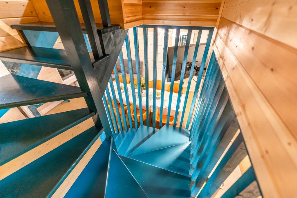 Деревянный Дом с бассейном и сауной в Москве