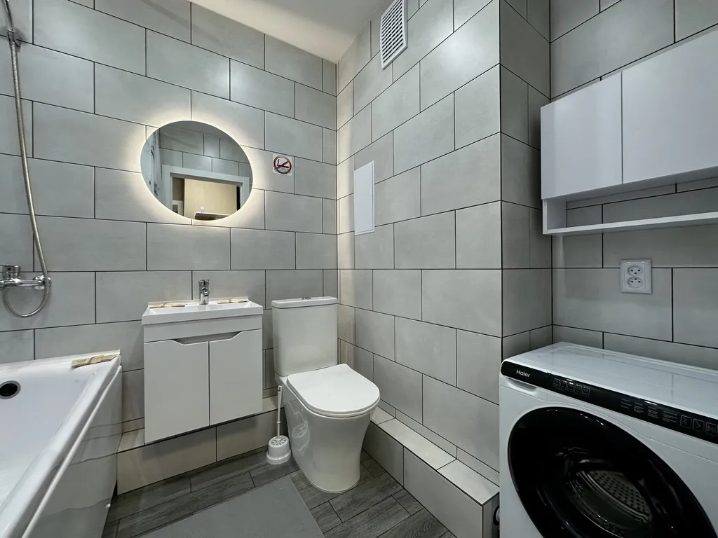 Квартира на Юркина 10