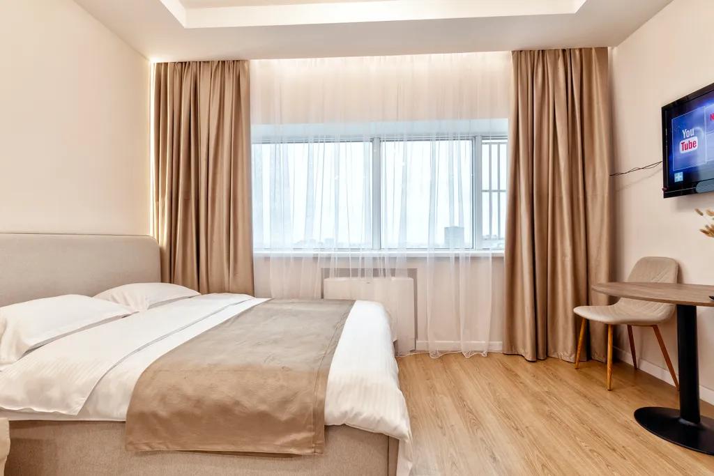 Элитная студия с панорамным видом из окна в самом центре столицы