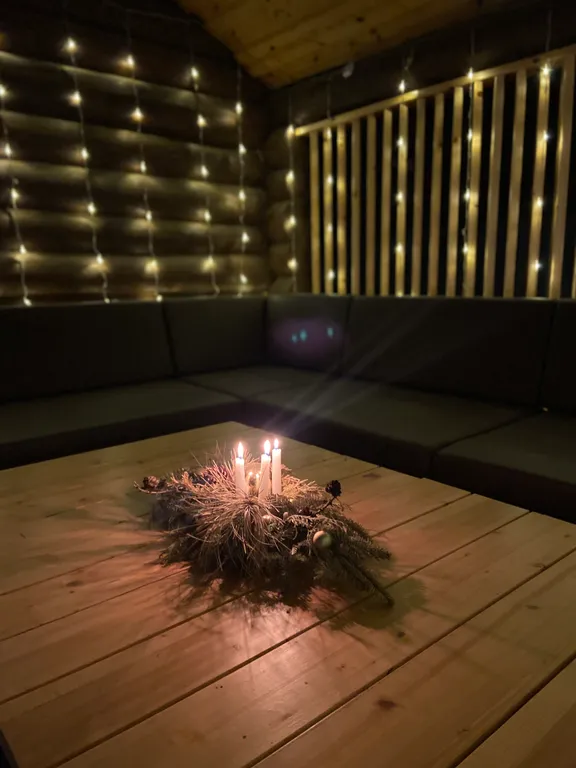 Сказочный дом в лесу