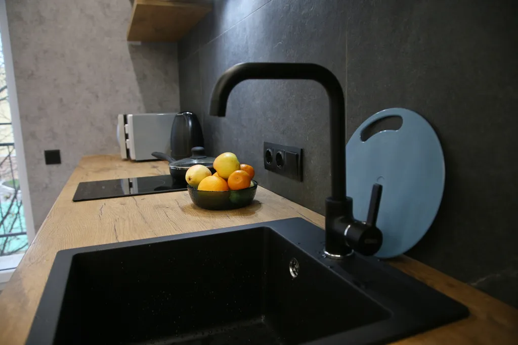 Стильные апартаменты "Кандинский" в центре города у моря