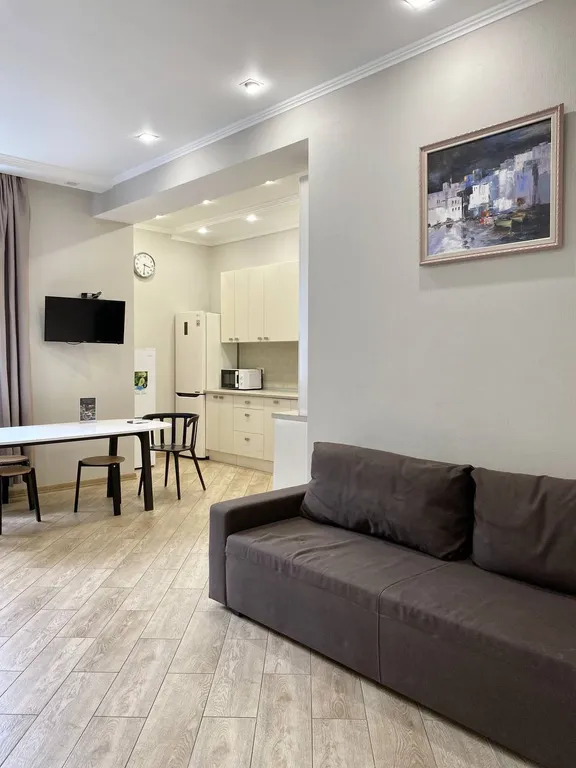 Евродвухкомнатный апартамент с видом на горы