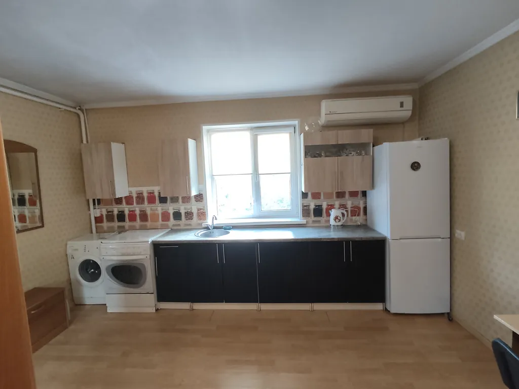 Коттедж Коттедж Квартира-студия на частной территории — Новороссийск