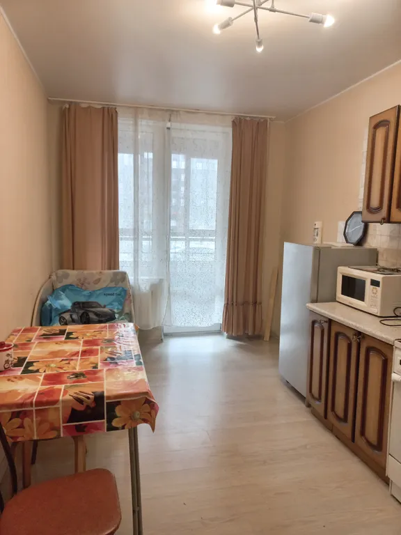 Большая квартира в современном районе