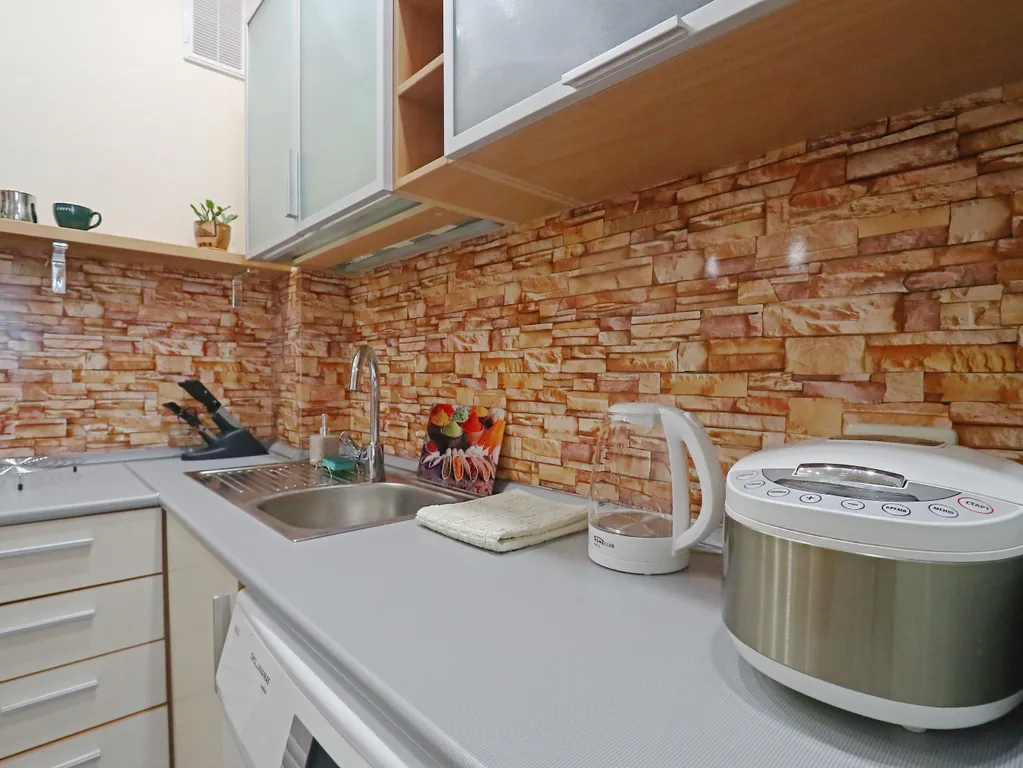 Красивая большая однокомнатная квартира в самом центре микрорайона ГГМ