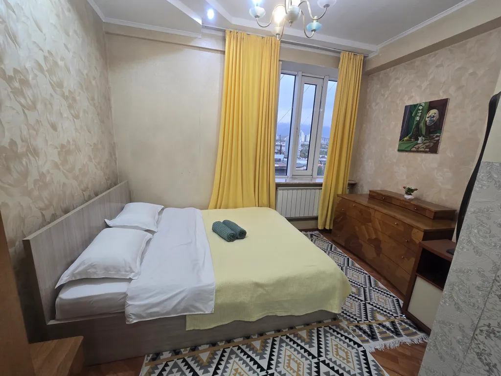 Квартира Двухкомнатная квартира в Золотом квадрате — Алматы