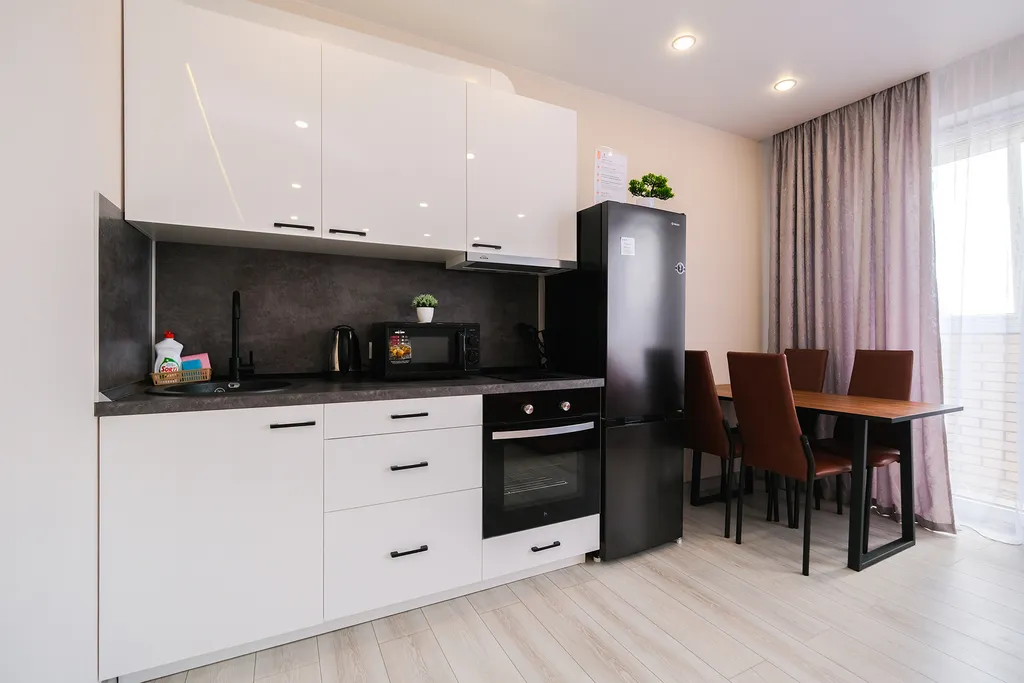 Квартира Уютная 3-комнатная квартира на 6 человек с заселением на адресе — Новосибирск