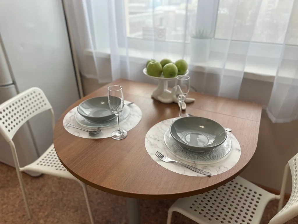 "В Гости!" на Строителей 90Б (1к квартира рядом с Термоленд)