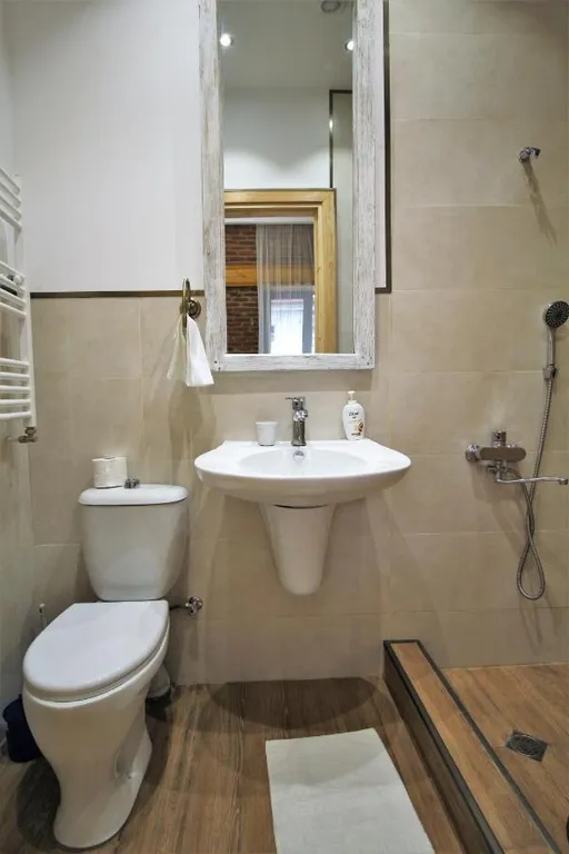 Уютная квартира рядом Руставели