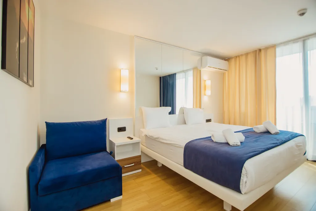 Студия с видом на море