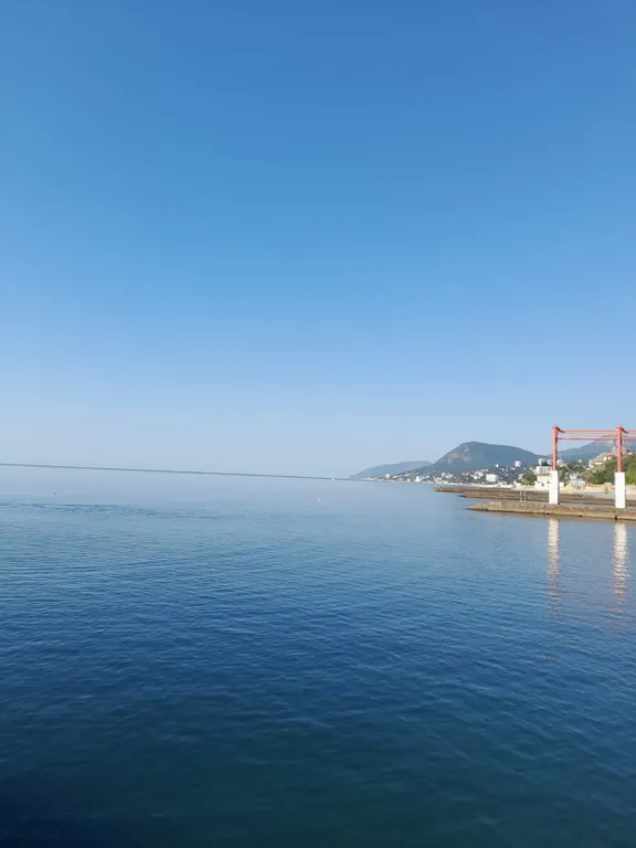 Апартаменты в Алуште с видом на море рядом с пляжем