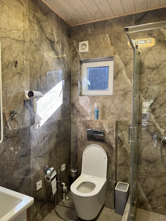 Коттедж Домик с панорамными окнами — Архыз