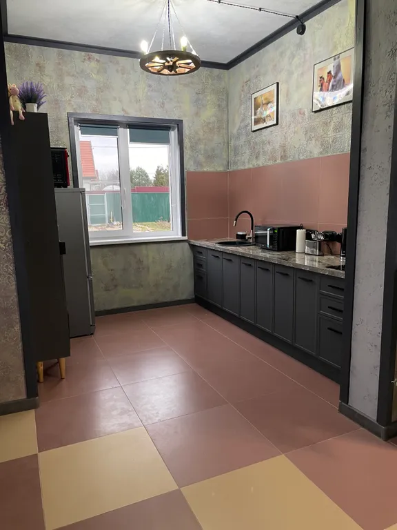 Загородный котедж с уютом и творчеством