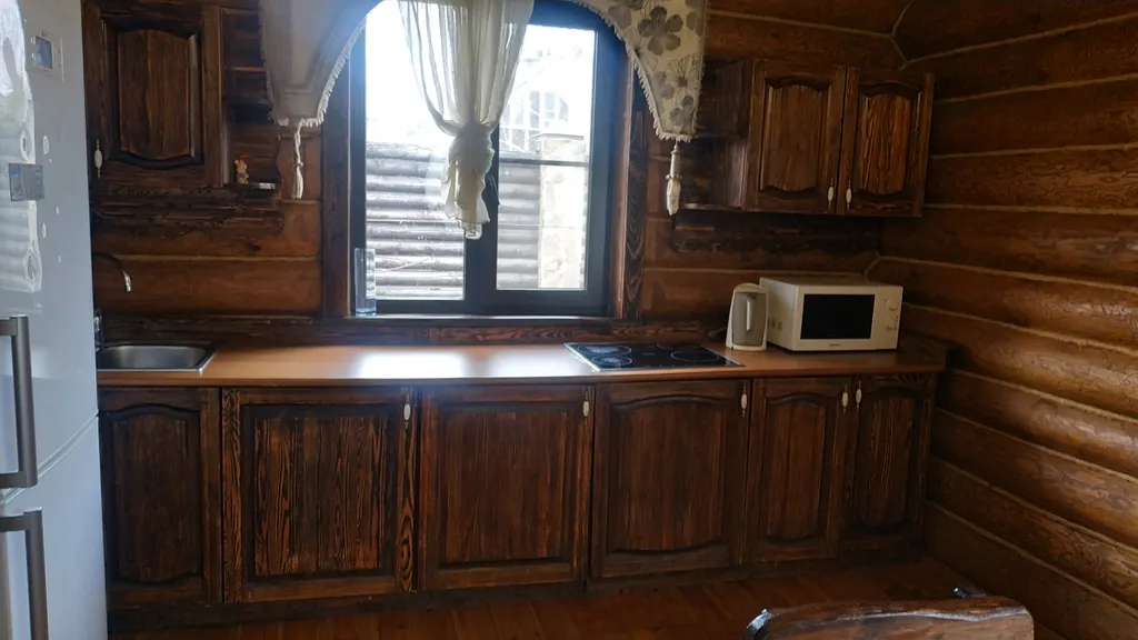 Уютный загородный коттедж недалеко от центра города