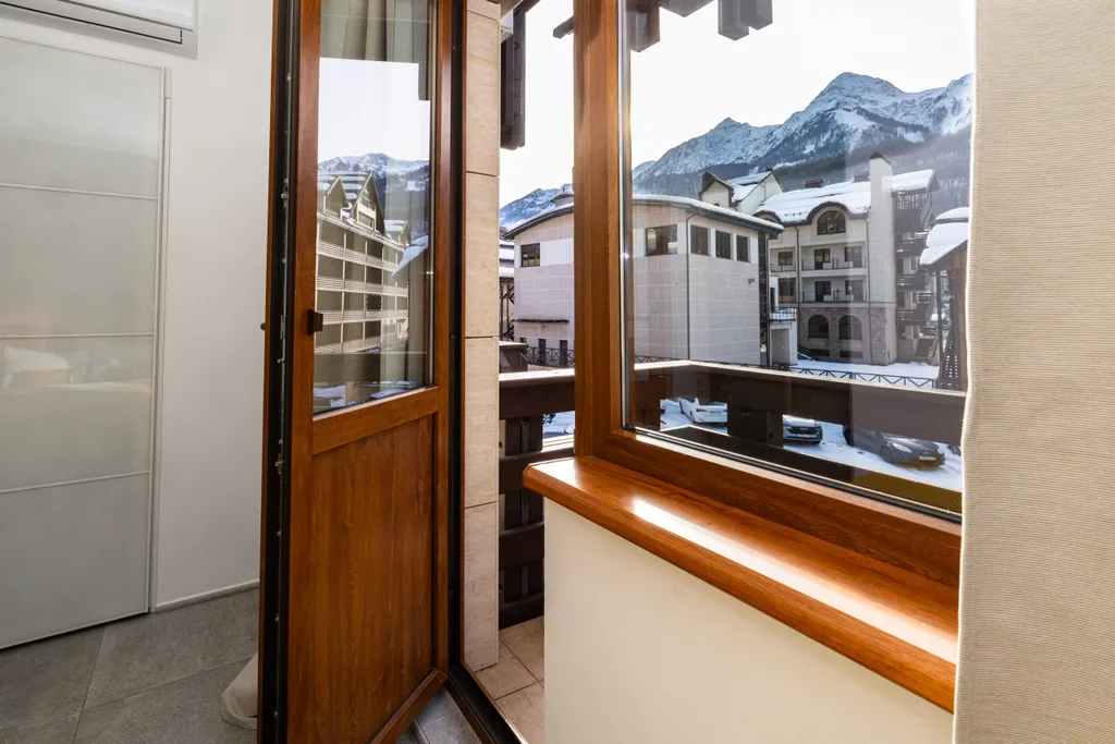 Современные дизайнерские апартаменты с потрясающим видом на горы