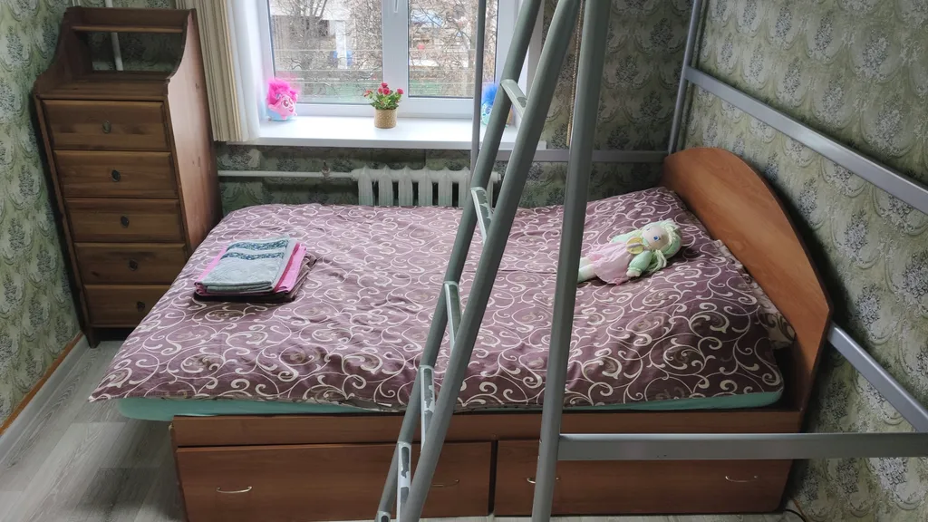 С Толстым у парка