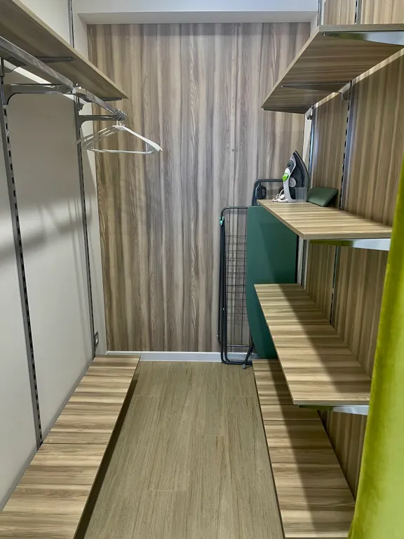 Апартаменты в центре на набережной с видом на реку