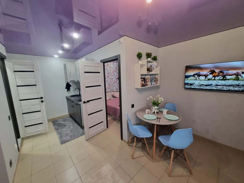 Квартира Шикарные апартаменты в центре Нефтяников, напротив Политеха — Омск