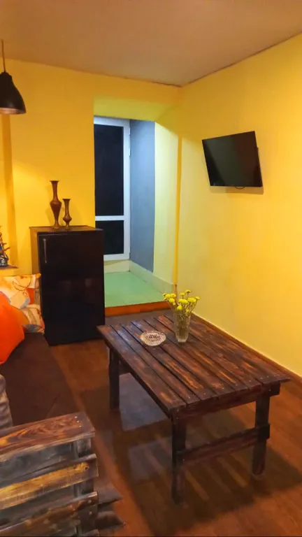 Modern famely Suit City Center