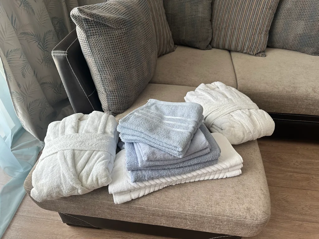 Уютная квартира с отличным видом на Иртыш