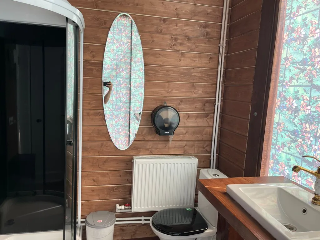 Коттедж Бельгийский дом с террасами, русской баней и чаном — Синьково