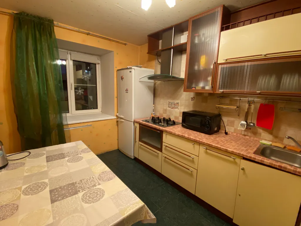 Бюджетная трешка в центре города