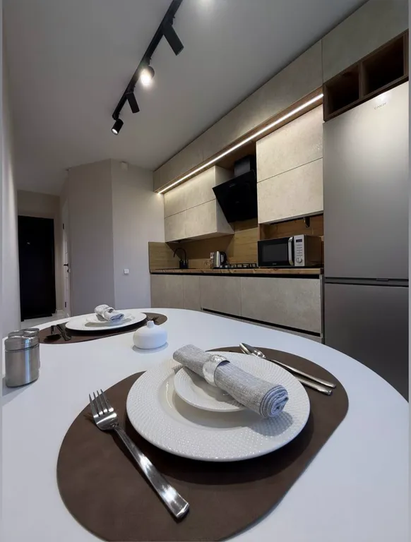 Уютная квартира с современным ремонтом со своей территорией