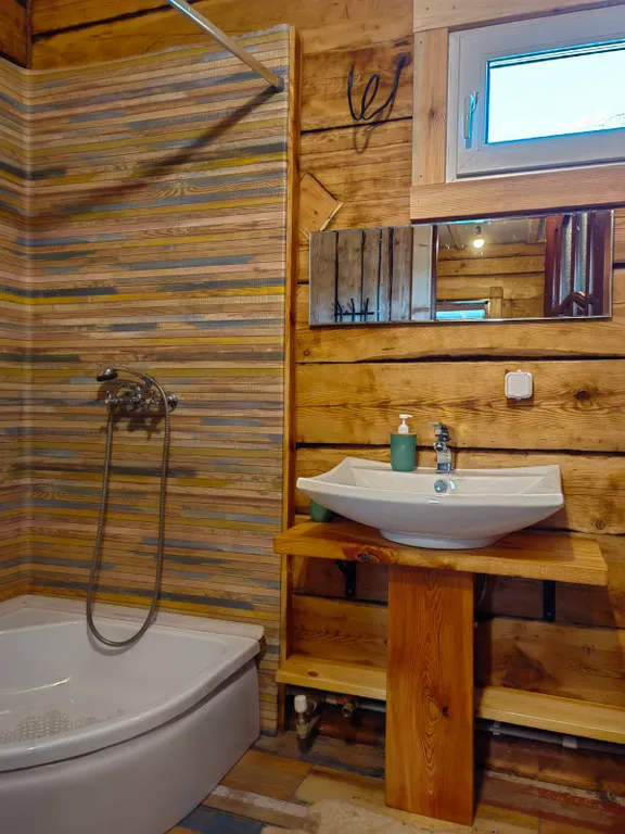 Солнечный домик в беловежской пуще без соседей, баня, озера, экскурсии