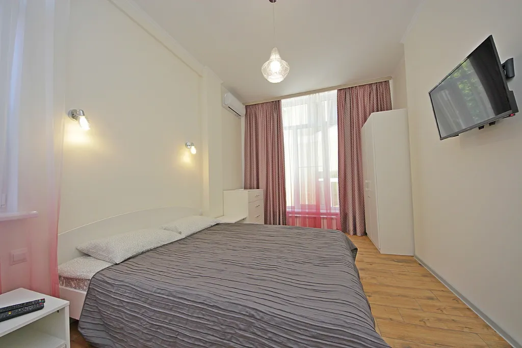 Квартира Премиум-апартаменты в центре у пляжа, с балконом. — Анапа