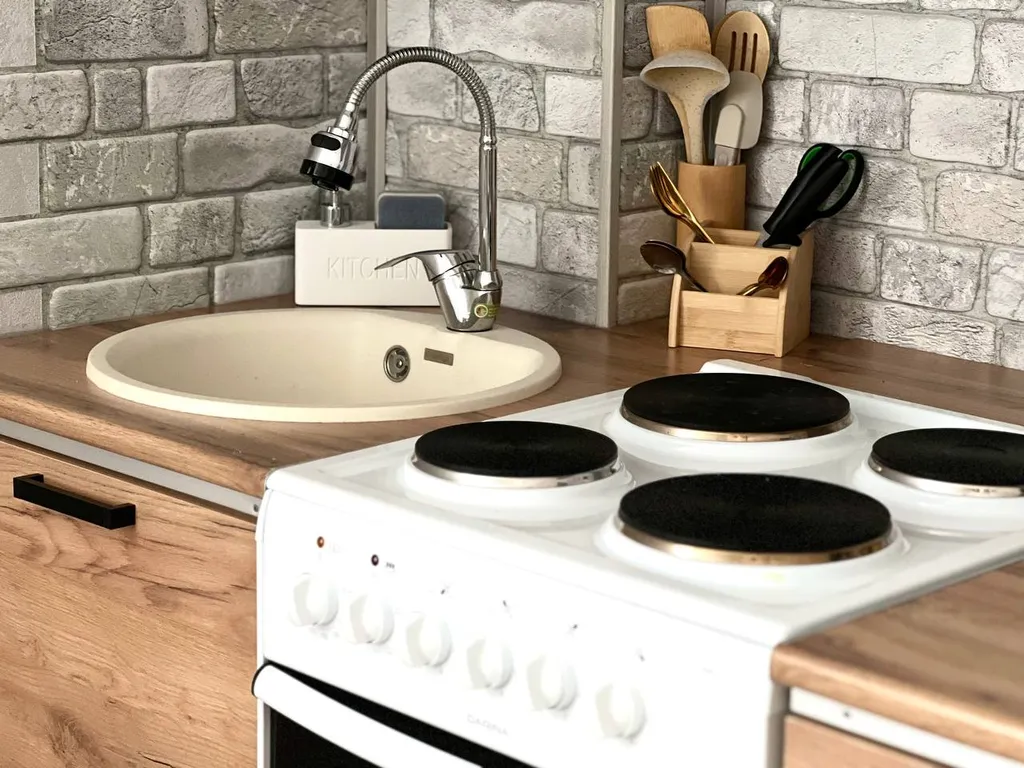 Новый апартамент с зоной отдыха на балконе