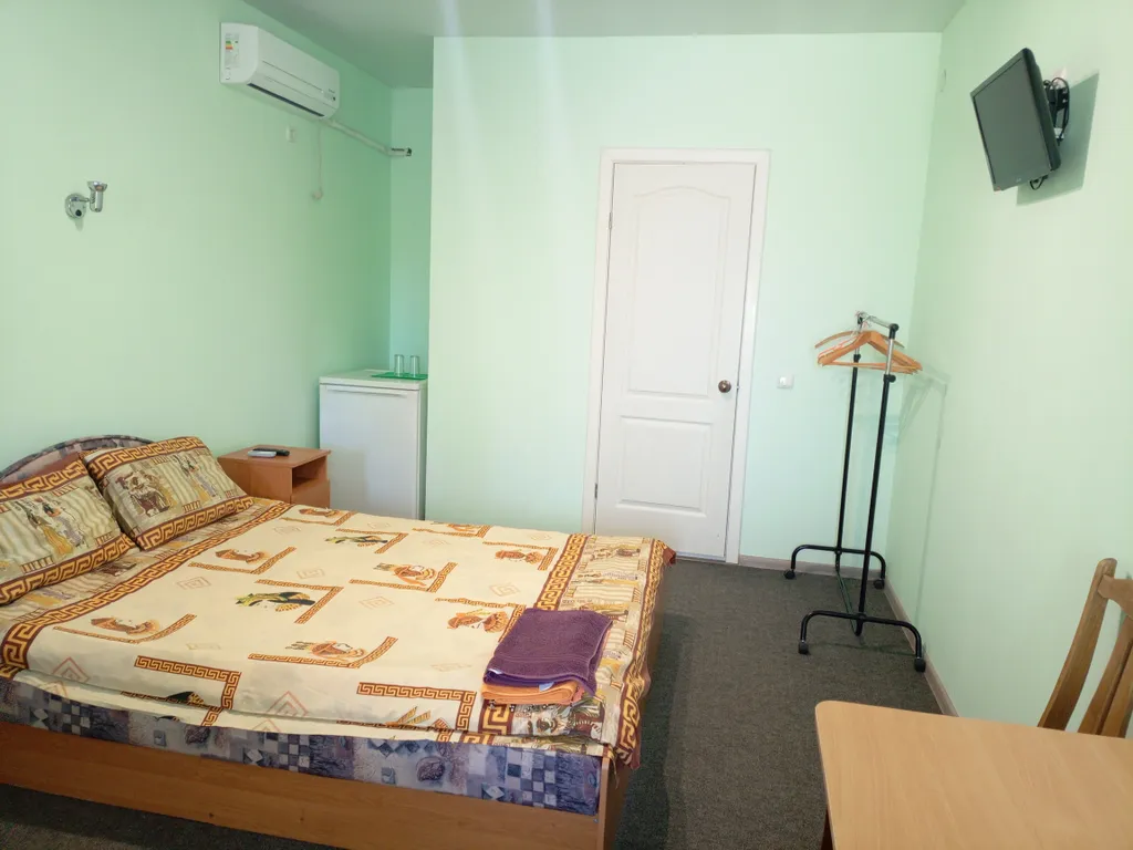 Двухкомнатный номер с отдельным входом и верандой 3 и 4