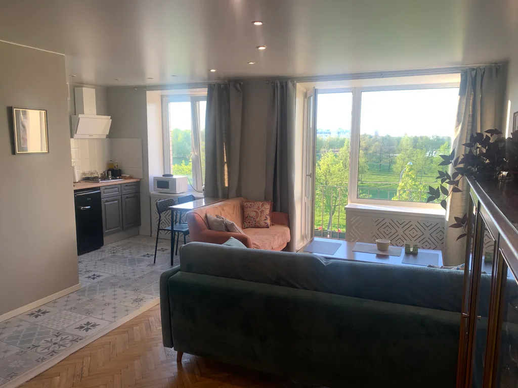 Квартира с видом в центре Петергофа