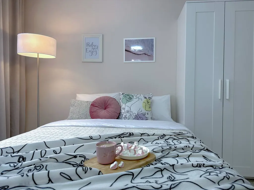 Квартира комфорт рядом с НГУ с видом на лес