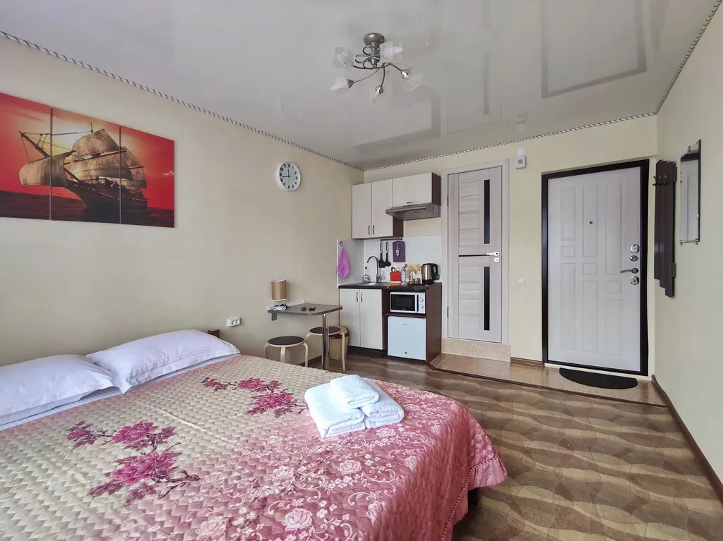 Уютная квартира-студия у ТРЦ Мега, парка Первого президента