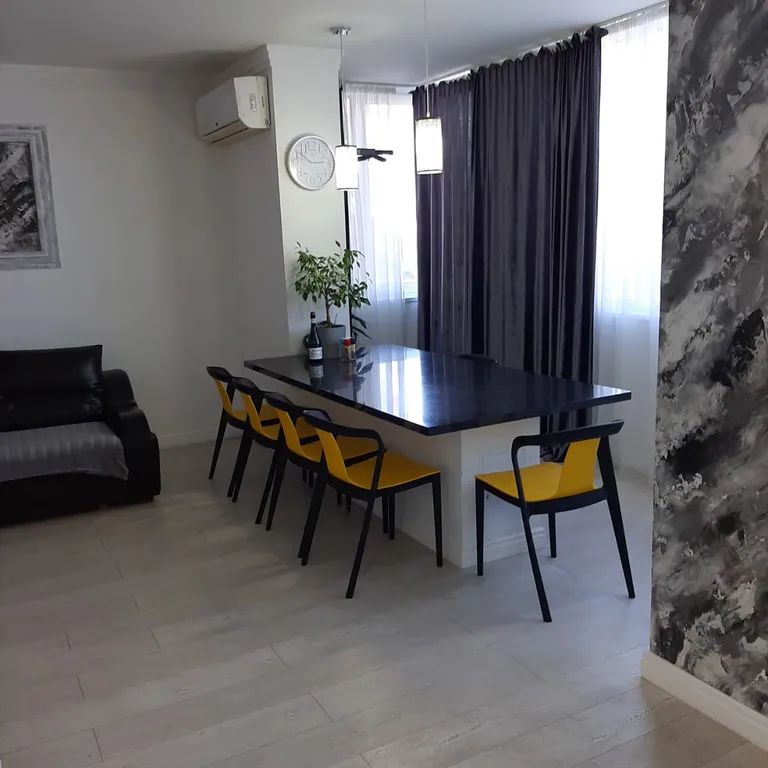 Квартира 4-комнатная Квартира — Анапа