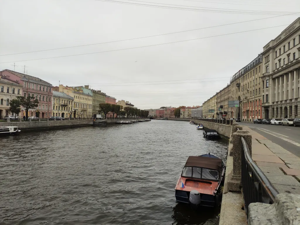 Фонтанка в 5 минутах от Невского