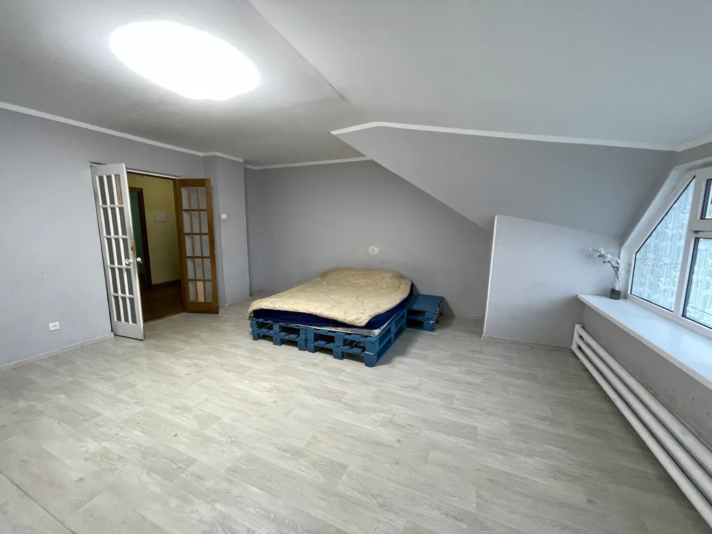 6-комнатный Дом