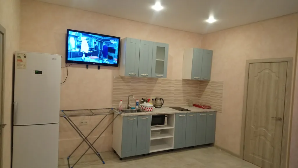 Апартаменты типа евродвушки, недалеко от ЖДВ, улица Воскресенская - Тимме