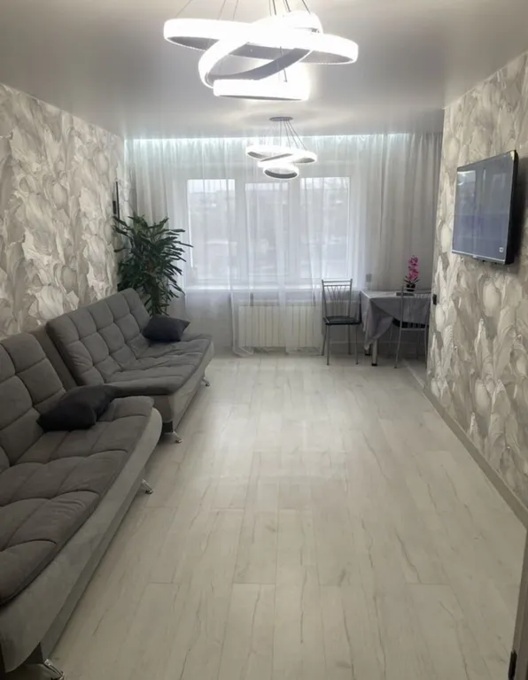 Уютная квартира с дизайнерским ремонтом в центре города — аренда посуточно в Сокол