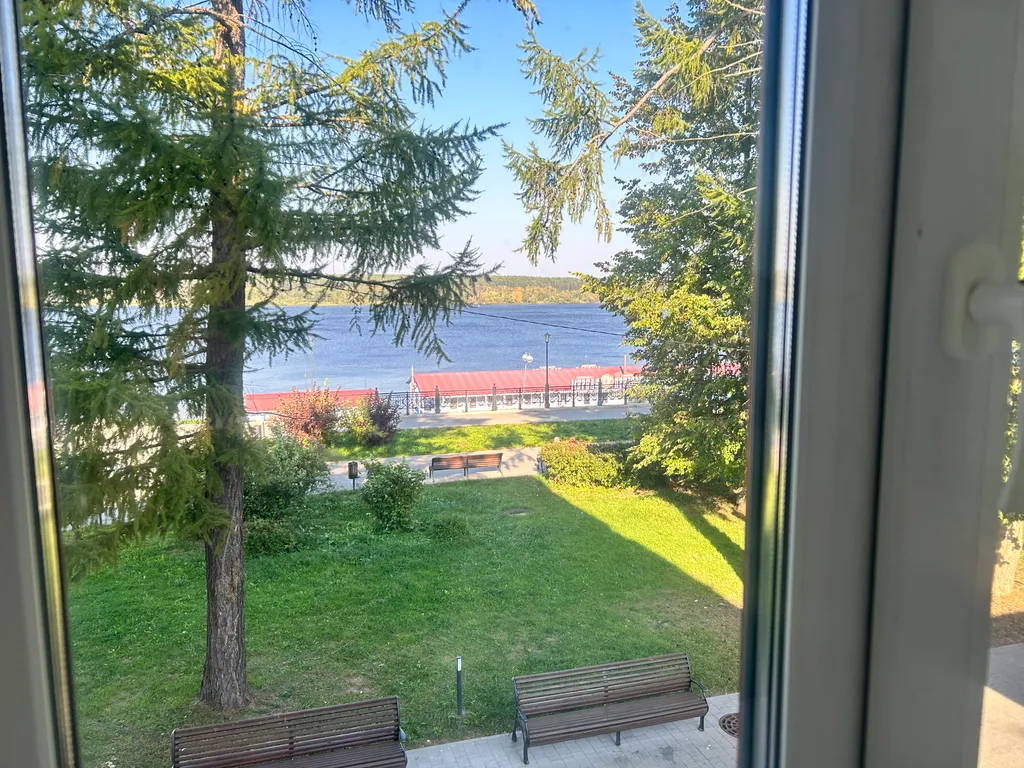 Квартира в центре на набережной с видом на волгу