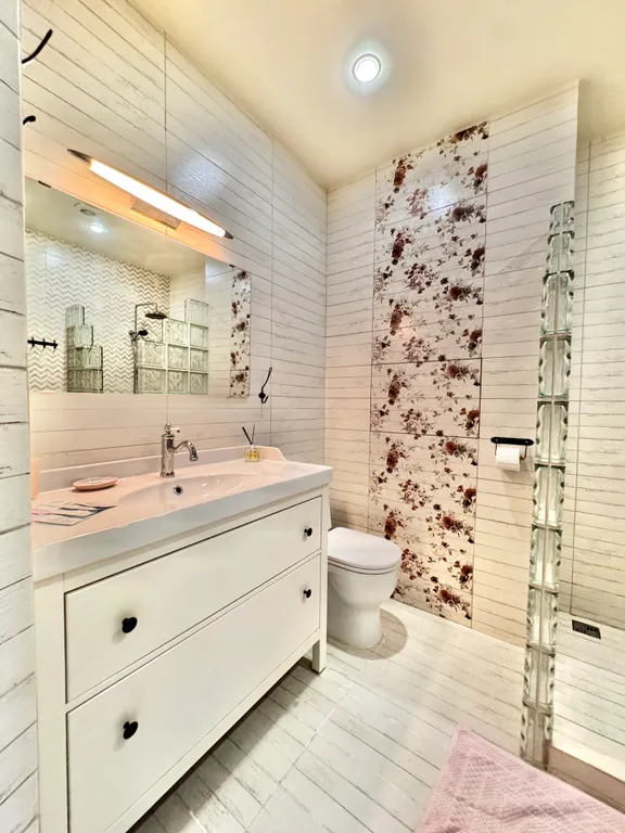 Квартира Семейные апартаменты с видом на море — Адлер