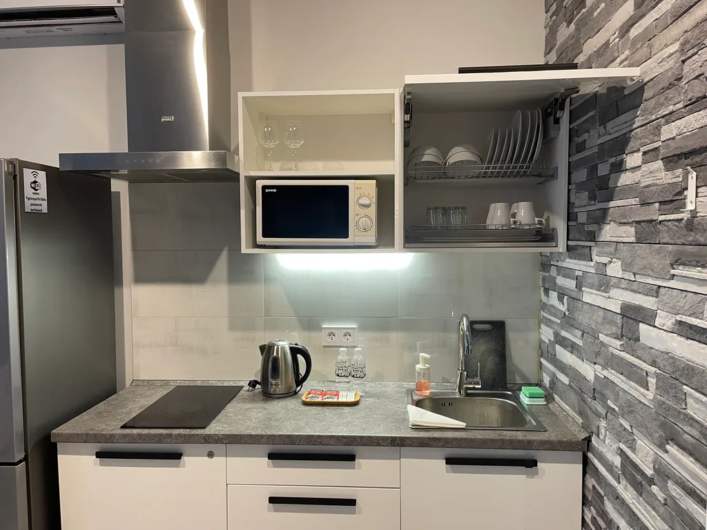 Апартамент люкс с видом на Золотой Мост и залив.