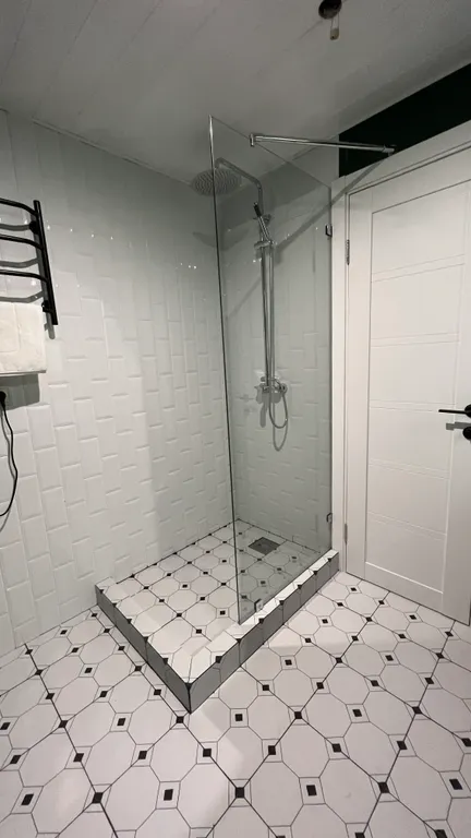 Уникальный треугольный дом в лесу Forest