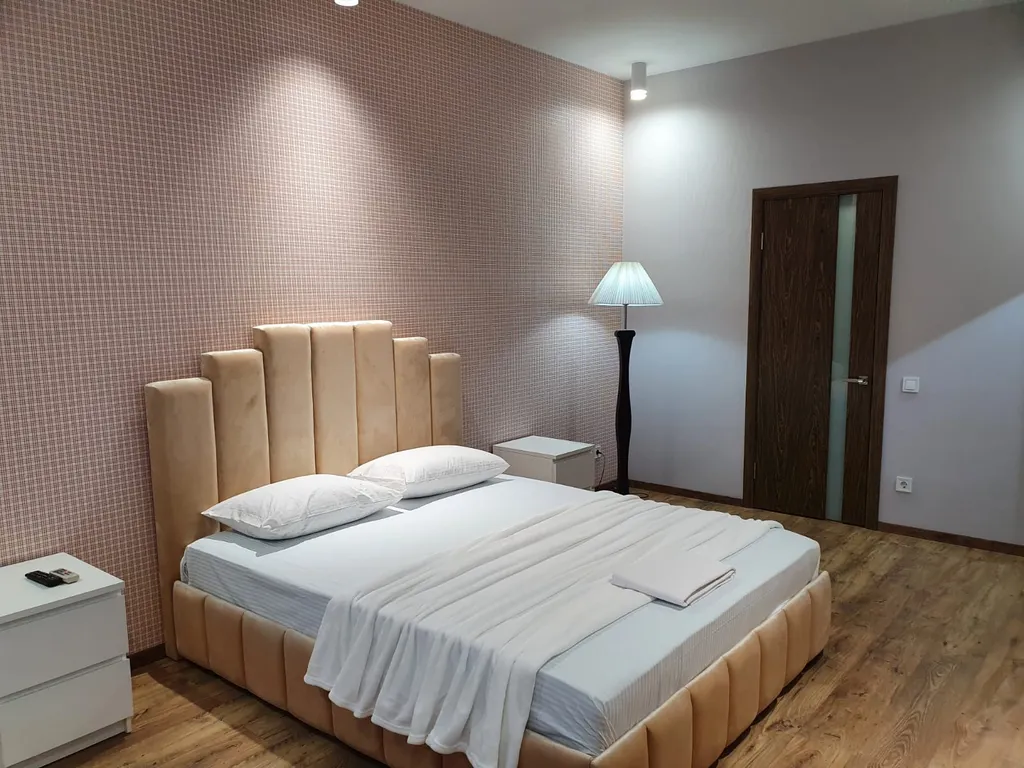 Квартира студия с оригинальным дизайнерским ремонтом