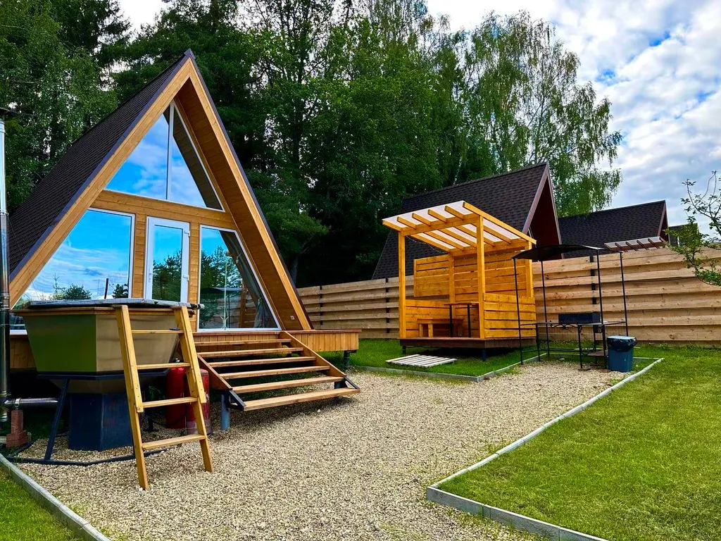 Коттедж Дом A-frame с сибирским горячим чаном на дровах — аренда посуточно в Боровск