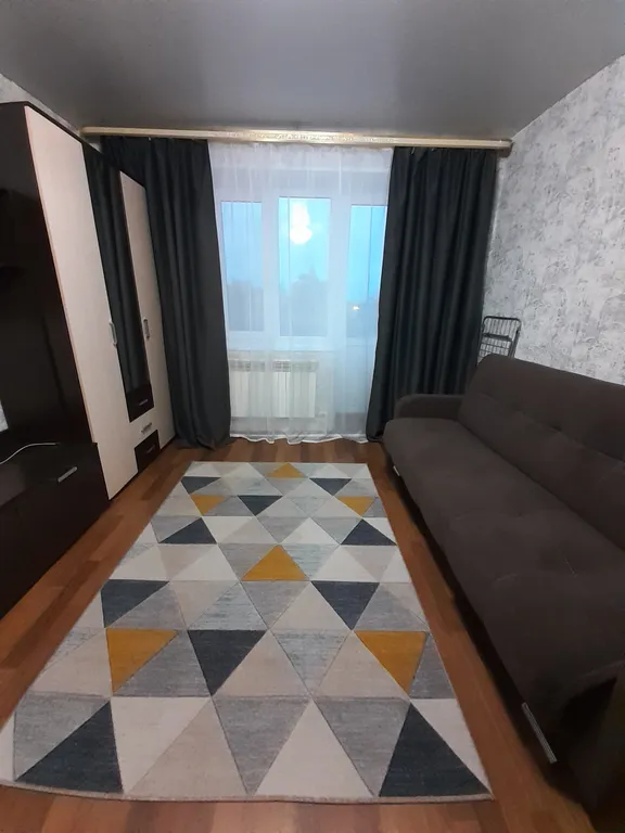 Уютная квартира с просторной кухней в тихом спальном районе