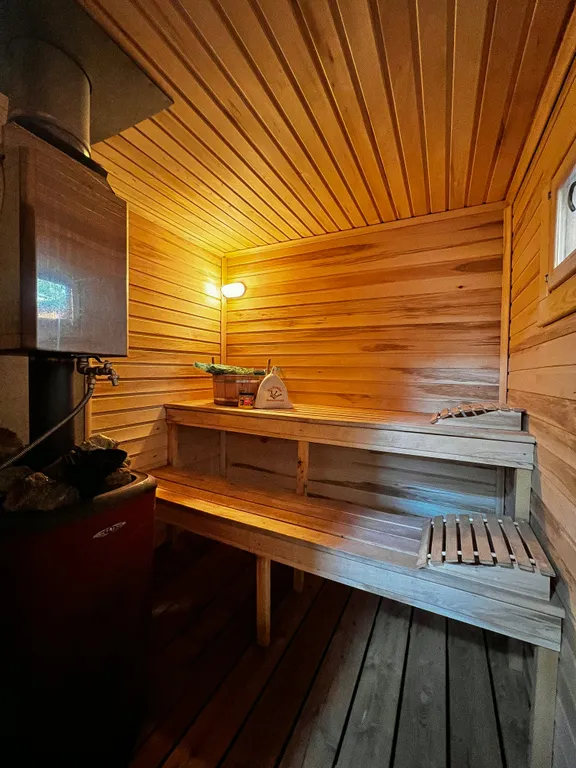 2-х этажный коттедж с баней на дровах рядом с городом