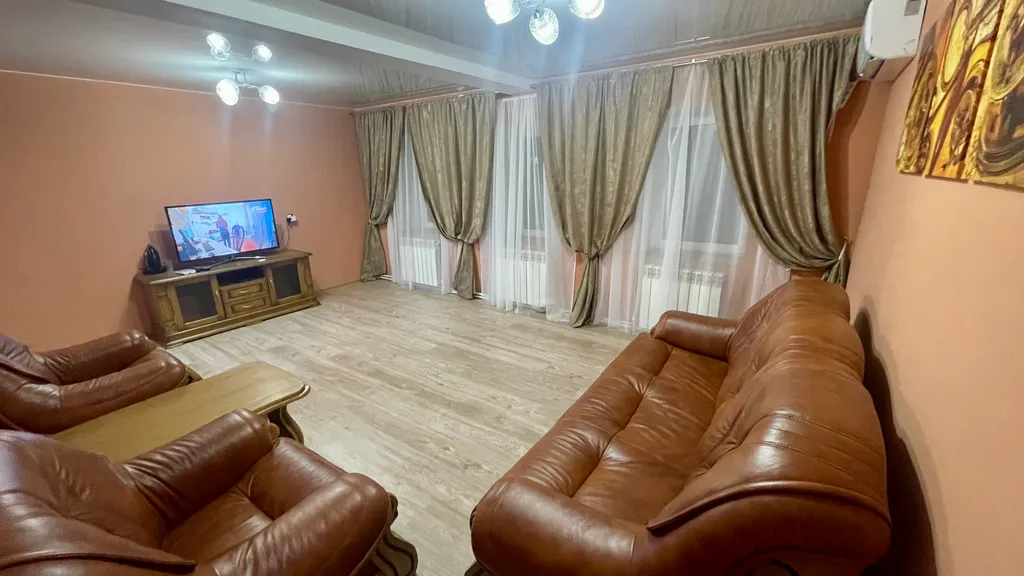 Коттедж Апартамент в центре города — аренда посуточно в Каменск-Шахтинский