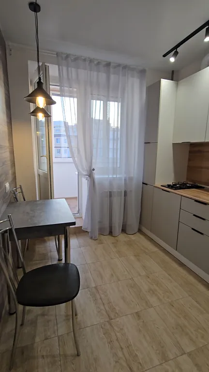 Уютная 1-к. квартира, 34 м², 8/9 эт.дома, в центре города