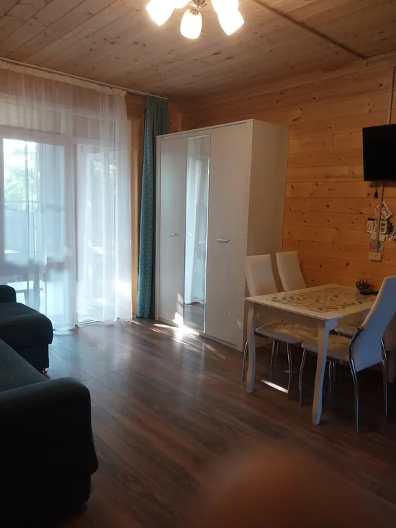 Коттедж Уютный домик со своим отдельным двориком — Кучугуры